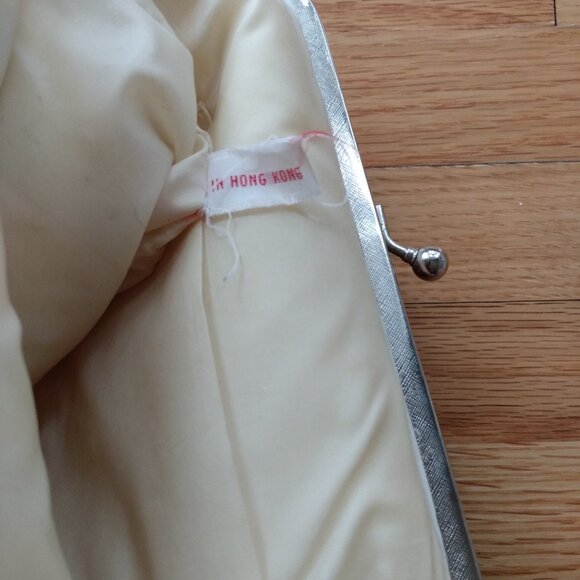 Vintage Silver Lame Evening Bag Kisslock Clutch Purse Rockabilly Retro Glamor Fo - Picture 8 of 10